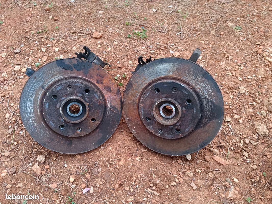 Disque Peugeot 306 droite et gauche (image 1)