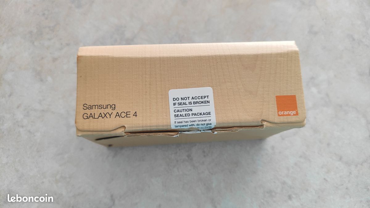 [VENDUE] Boite vide de Samsung Galaxy ACE 4 (image 4)