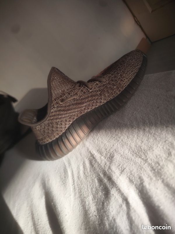 Addidas yeezy boost 350 v2 (image 3)