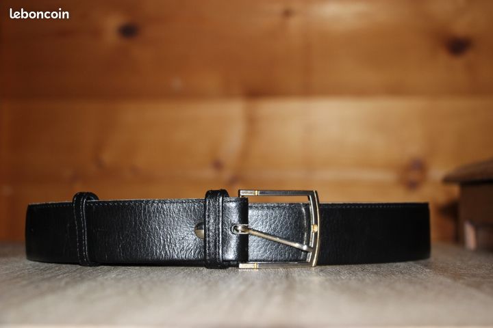 Ceinture noire à compartiment (image 1)
