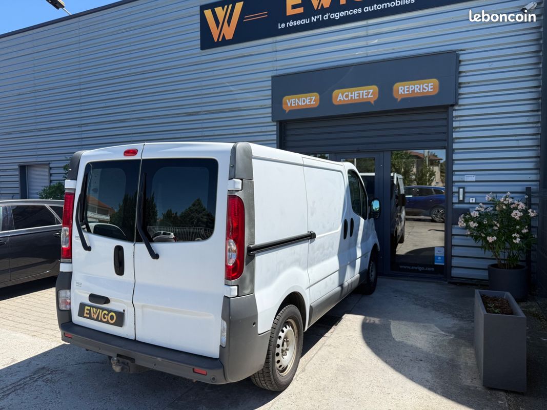 RENAULT TRAFIC VU FOURGON 2.0 DCI 115ch L1 H1 (image 5)
