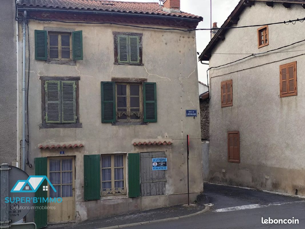 Maison 7 pièces 110 m² · à Paulhaguet · 110 m² · 69 000 €