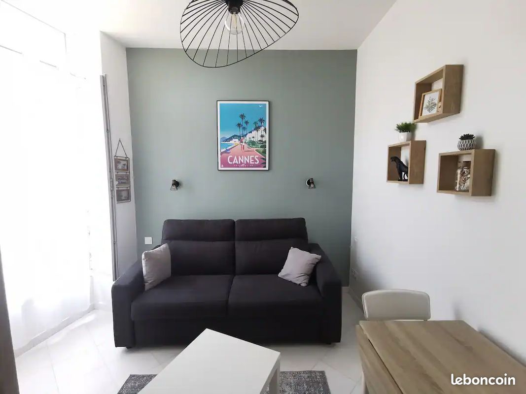 Studio moderne au coeur de Cannes (image 1)