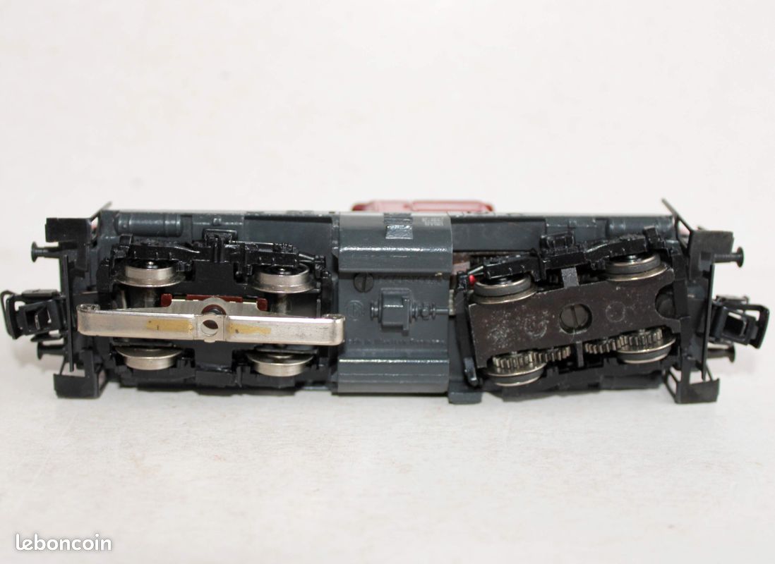 Locomotive Diesel Märklin H0 - Type V80 - Époque 3 - Analogique - Occasion