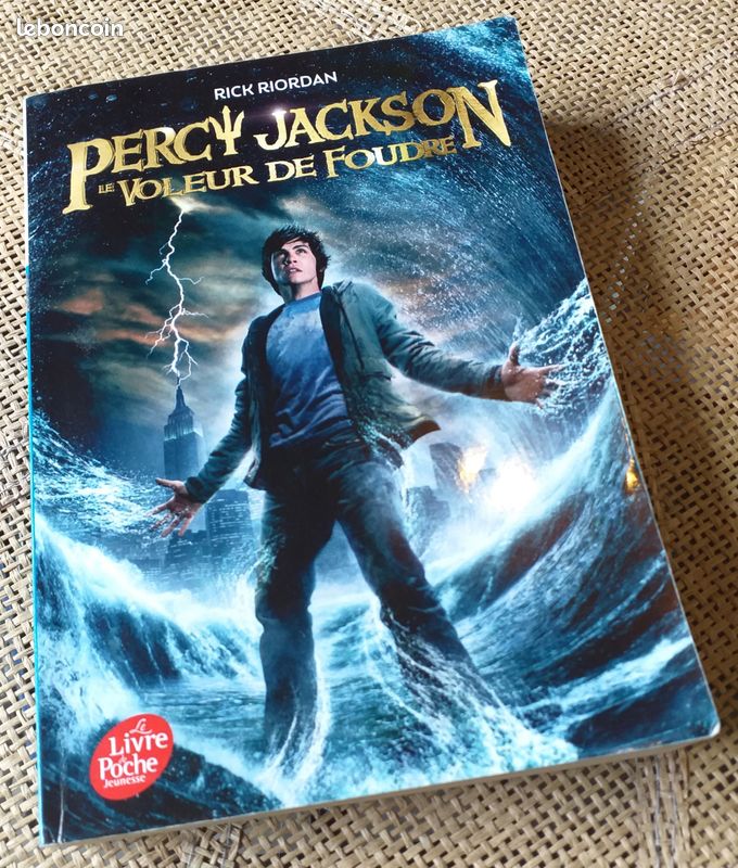PERCY JACKSON T.1 - Le Voleur De Foudre⚡📖 (image 2)