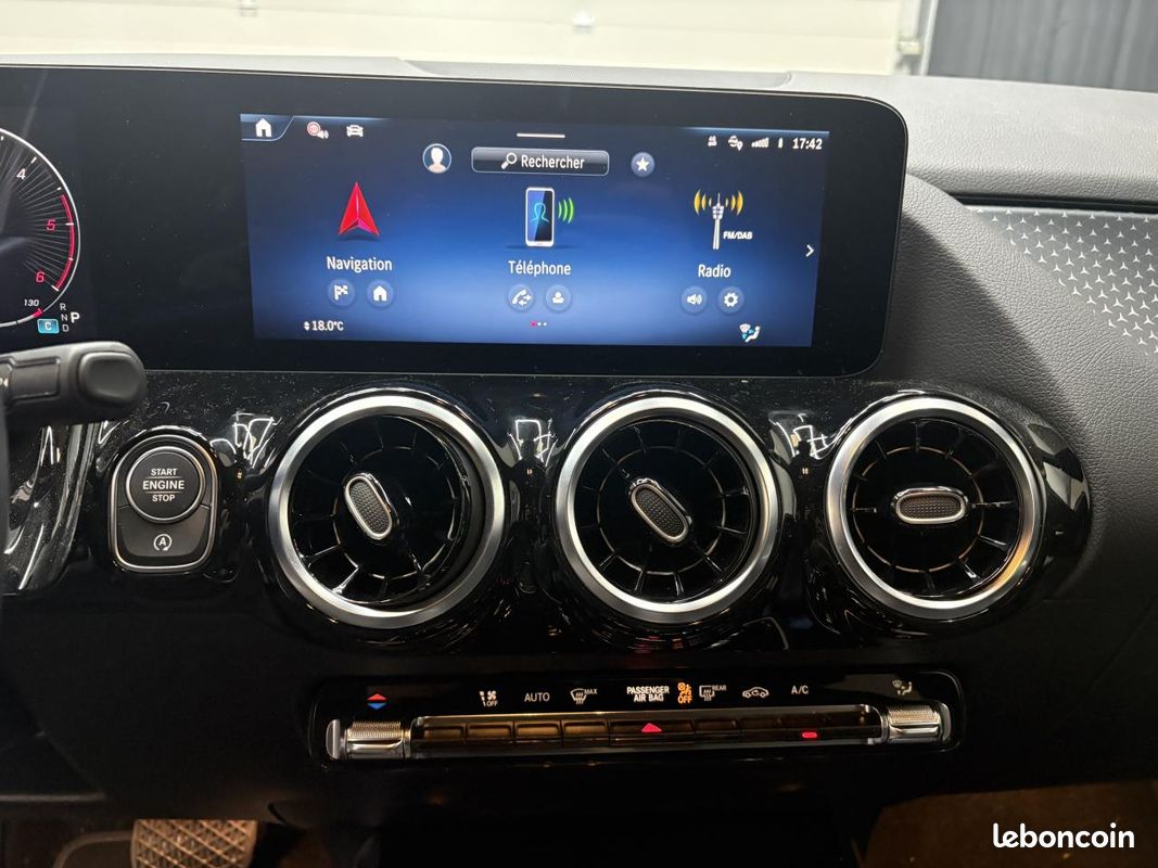 MERCEDES GLA 2.0 200 D 150 PROGRESSIVE LINE 8G-DCT BOITE AUTO / camera / toit panoramique ouvrant (image 28)