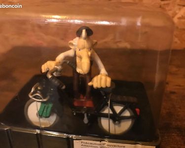 FIGURINE MOTO JOE BAR TEAM N°29 PAUK CHOTTE SUR SA SUZUKI TS 400 AP 1974 118