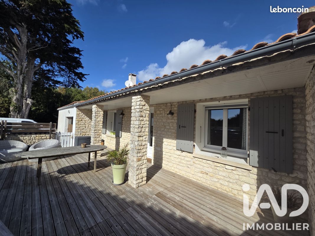 Maison 5 pièces 112 m² · à Saint-Pierre-d'Oléron · 112 m² · 400 000 €