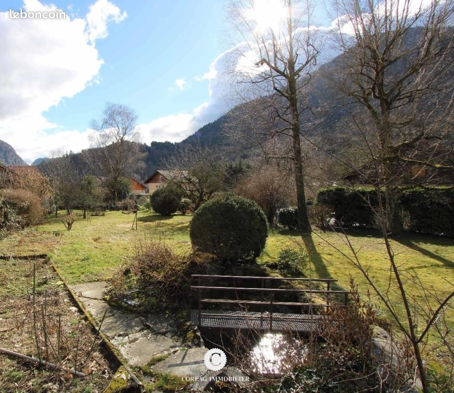 Terrain 632 m² · à Saint-Jeoire · 98 000 €