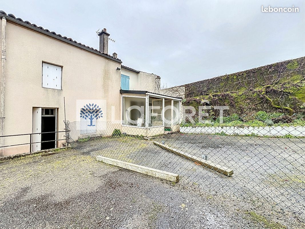 Maison 6 pièces 111 m² - Bressuire 79300 (image principale 9)