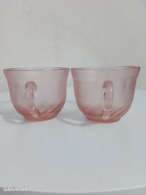 Lot De 6 Tasses à Café En Verre Arcoroc Rosaline - Modèle Torsadé Rose Vintage