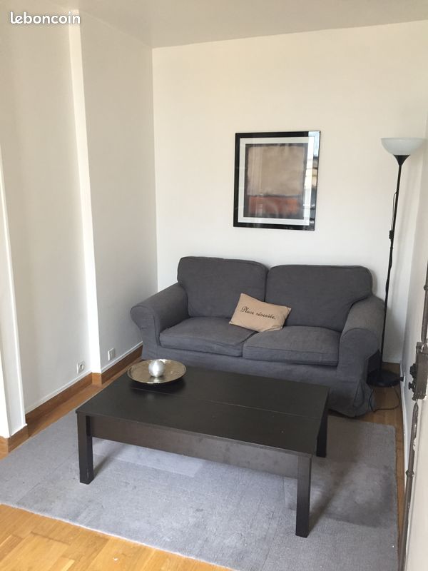 Appartement 2 pièces 27 m² · à Versailles · 27 m² · 1 015 €/mois