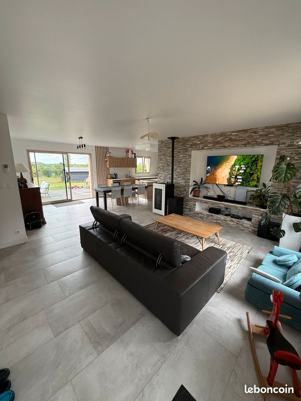 Maison 4 pièces 105 m² · à Vernoil-le-Fourrier · 105 m² · 219 000 €