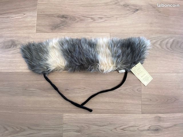 Col en fausse fourrure de marque JAMIR gris et écru avec lacet NEUF et étiqueté (image 2)