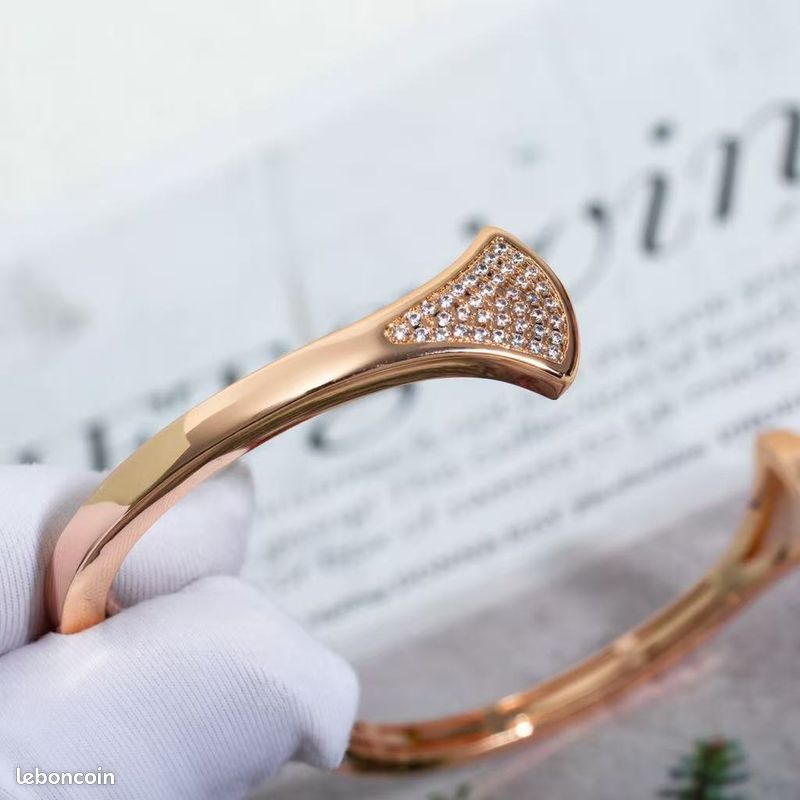 Bracelet style luxe, or rose avec éventails nacre et pierres (image 8)