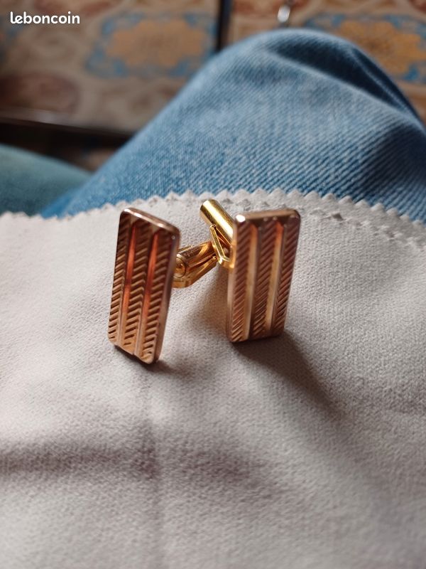 Paire de boutons de manchettes années 50 plaqué or - Montres & Bijoux