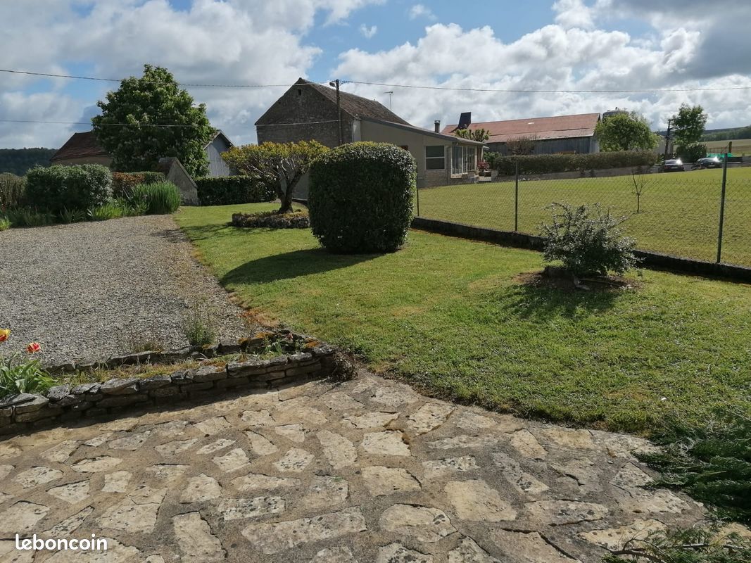 Maison 7 pièces 130 m² · à Noyers · 130 m² · 175 000 €