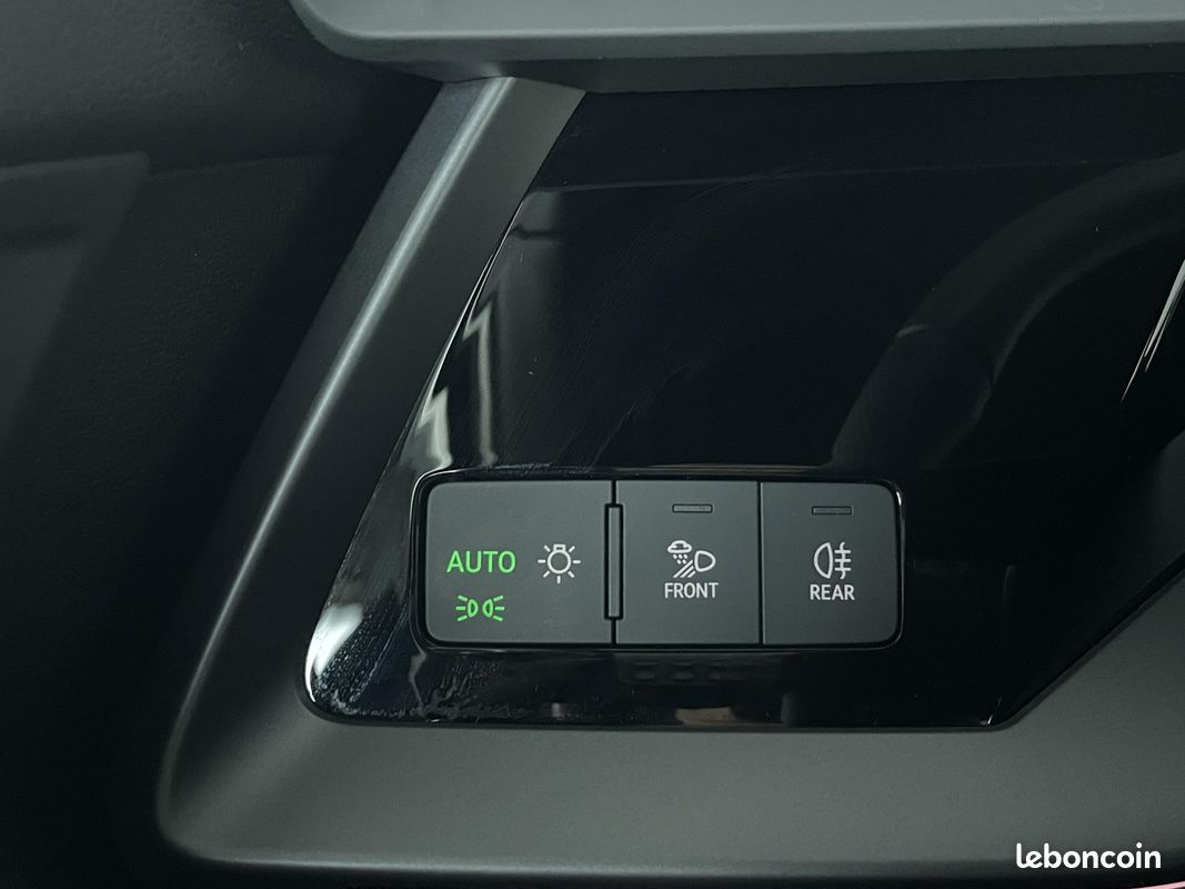 AUDI A3 Sportback TDI 150 S tronic 7 S line (image 19)