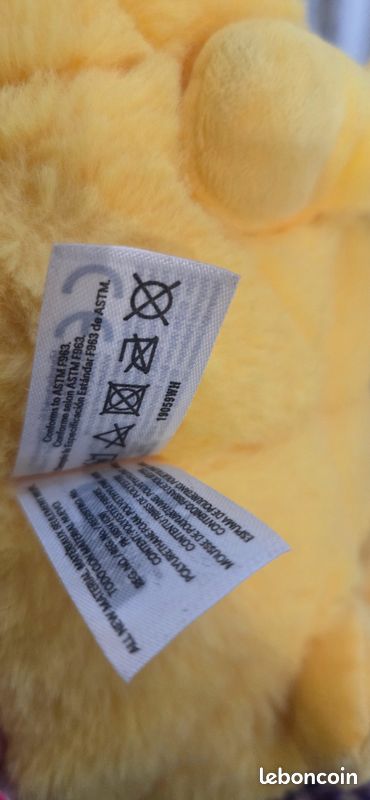 Peluche pikachu (image 3)
