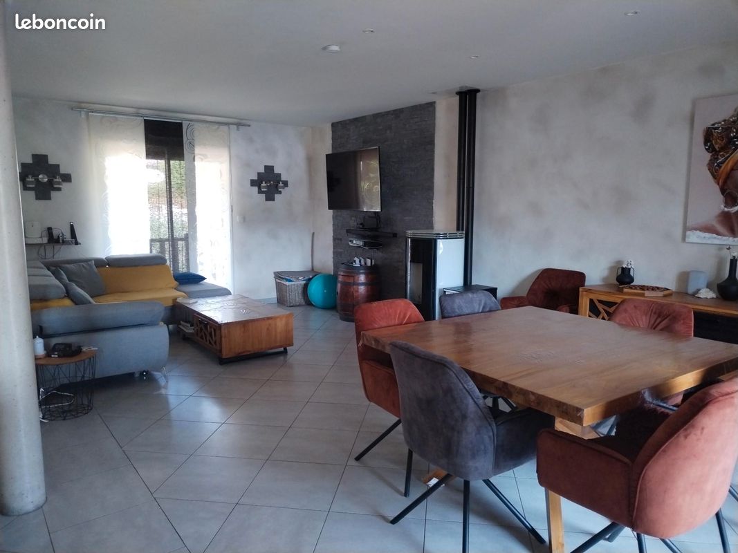 Maison 6 pièces 160 m² · à Saint-Affrique · 160 m² · 298 000 €