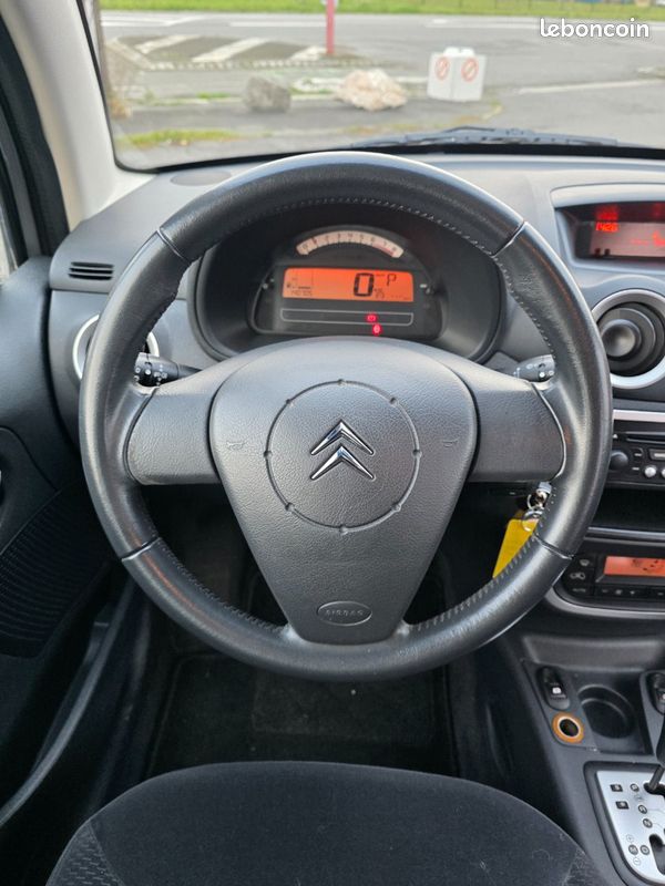 Citroën C3 1.6 EXCLUSIVE 108CV BOITE AUTO (image 13)
