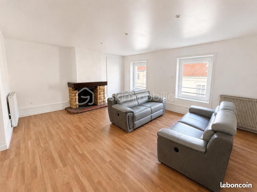 Appartement 4 pièces 105 m² · à Roanne · 105 m² · 90 000 €