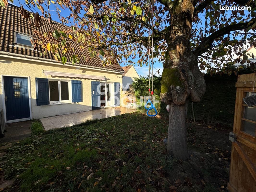 Maison 5 pièces 112 m² · à Brie-Comte-Robert · 112 m² · 305 000 €