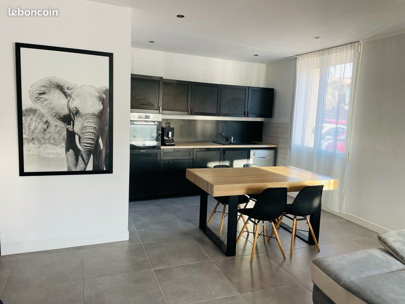 Maison 8 pièces 105 m² · à Claira · 105 m² · 1 300 €/mois