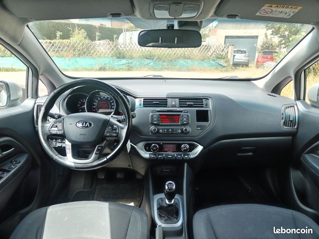 Kia Rio 1.1 CRDI 75cv ISG ACTIVE 147386 km (image 5)