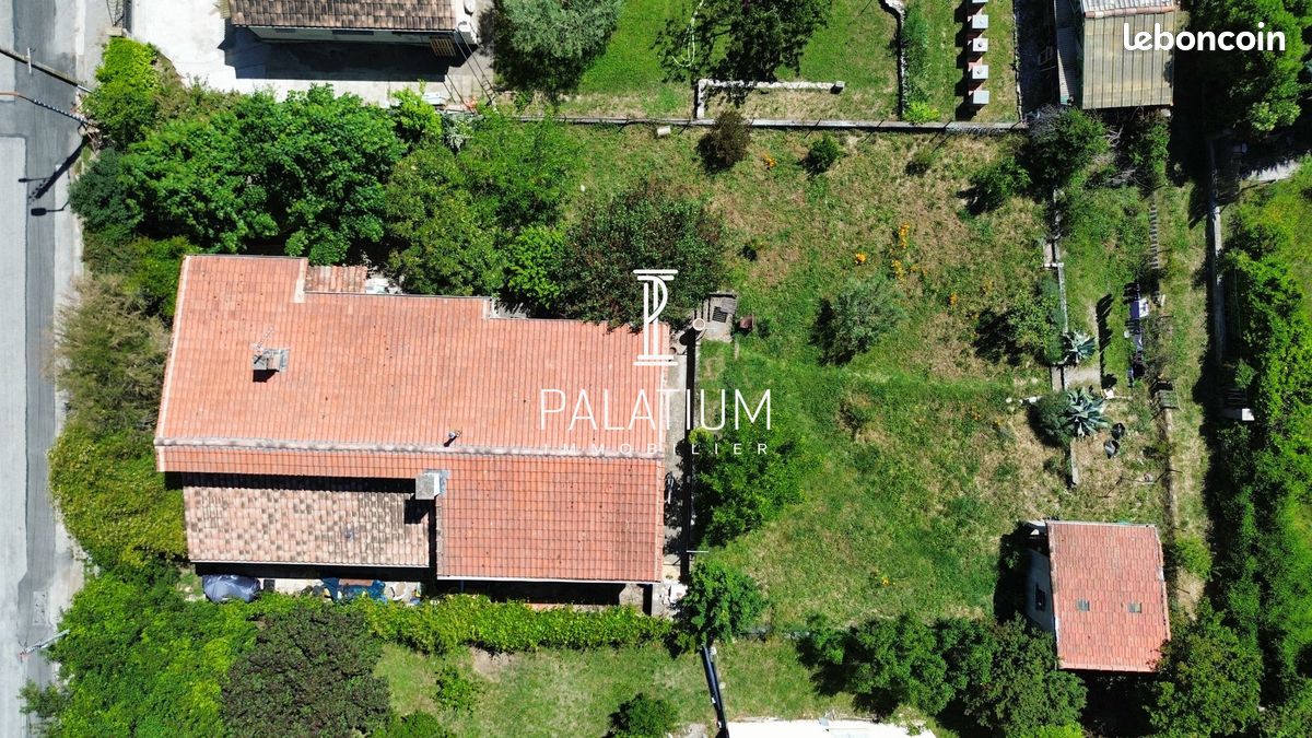 Maison 4 pièces 101 m² · à Château-Arnoux-Saint-Auban · 101 m² · 310 000 €