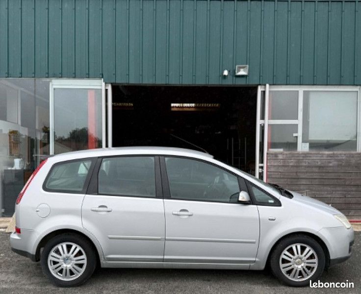 Ford FOCUS 1.6 TDCI 110CH DPF SPORT 5P (image 4)