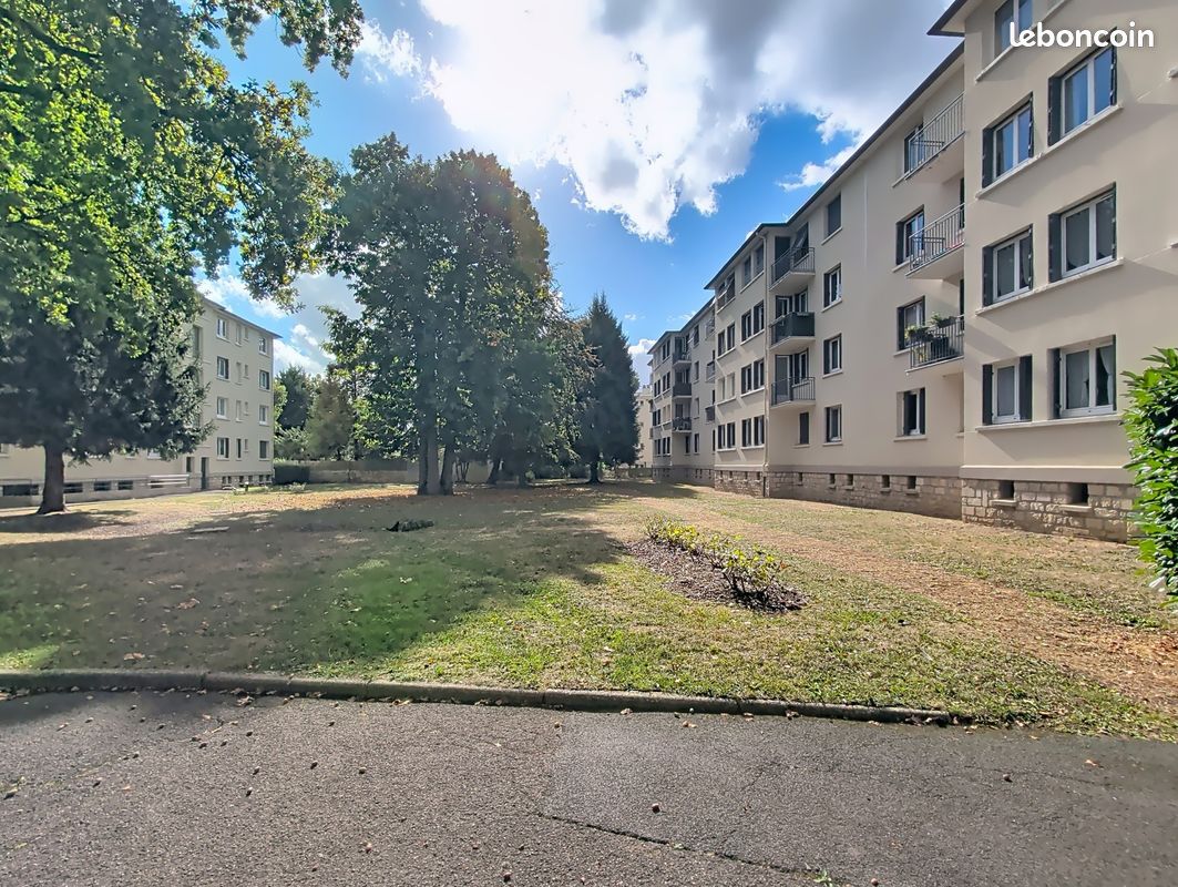 Appartement 4 pièces 64 m² · à Montmorency · 64 m² · 185 000 €