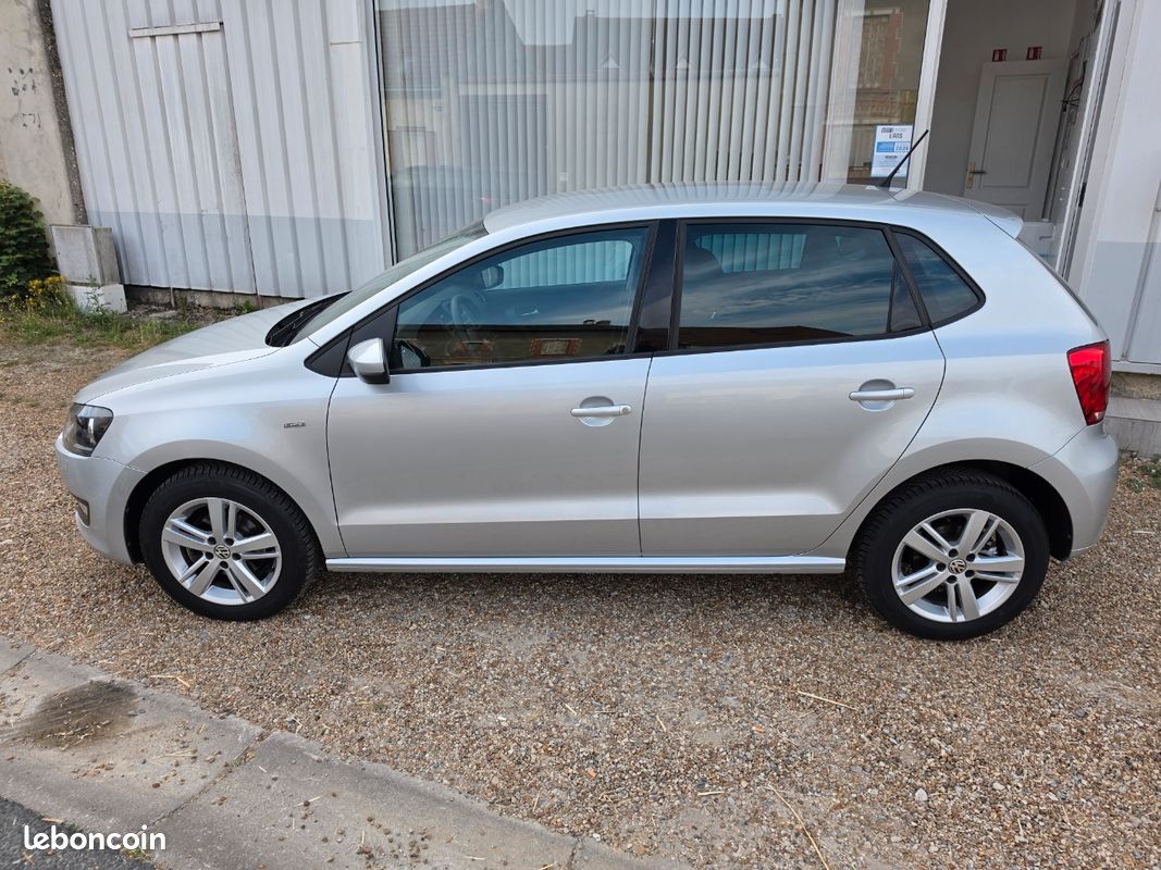 Volkswagen Polo 1.2 Tsi 90 Life 35000 km 11/2013 1ère Main (image 9)
