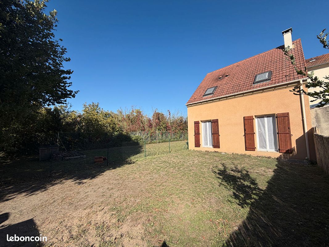 Maison 5 pièces 83 m² · à Conflans-Sainte-Honorine · 83 m² · 329 000 €