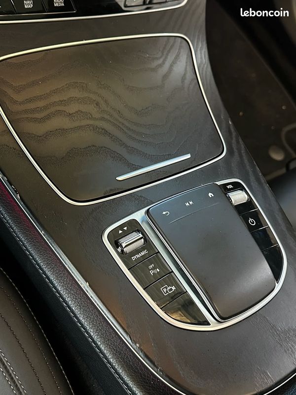 MERCEDES-BENZ Classe E 300 DE 306ch AMG Line - 2021 - Entretien Mercedes - Boîte auto - Phares LED - Caméra de recul (image 13)