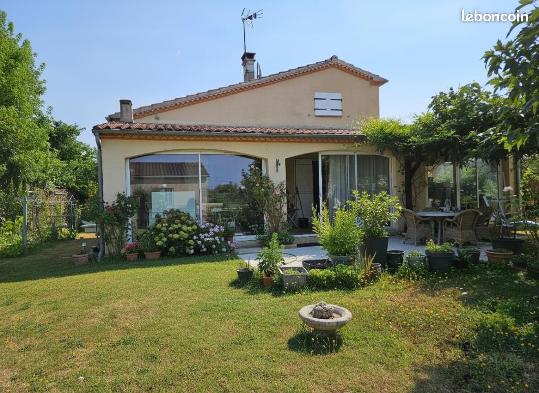 Maison 7 pièces 165 m² · à Valence · 165 m² · 240 000 €