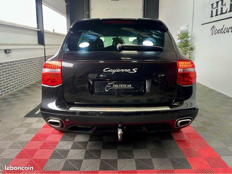 Porsche Cayenne S 4.8 V8 385 ch Tiptronic S – PASM – Toit ouvrant - attelage amovible – 135 000 km - Garantir (image 6)