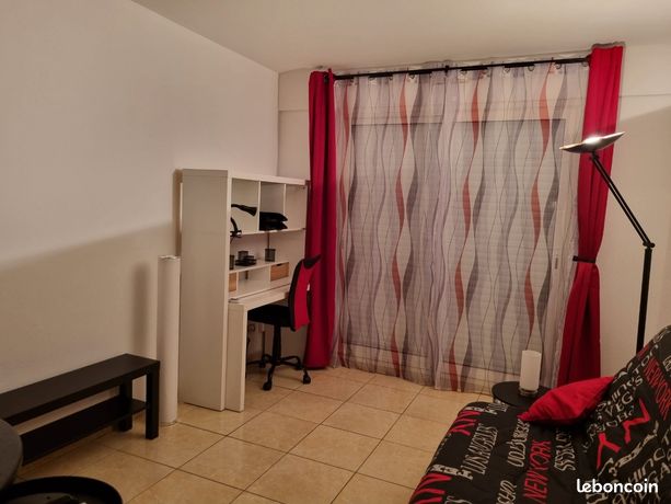 Loue studio meublé