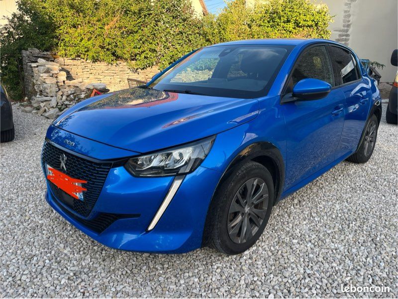 Peugeot 208 Allure – 2020 – 88 310 km – Bleu (image 1)
