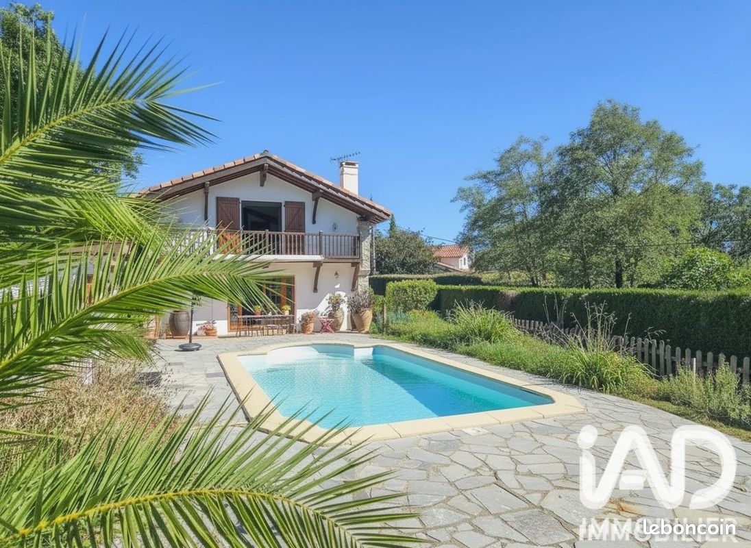 Maison 7 pièces 192 m² (image 1)