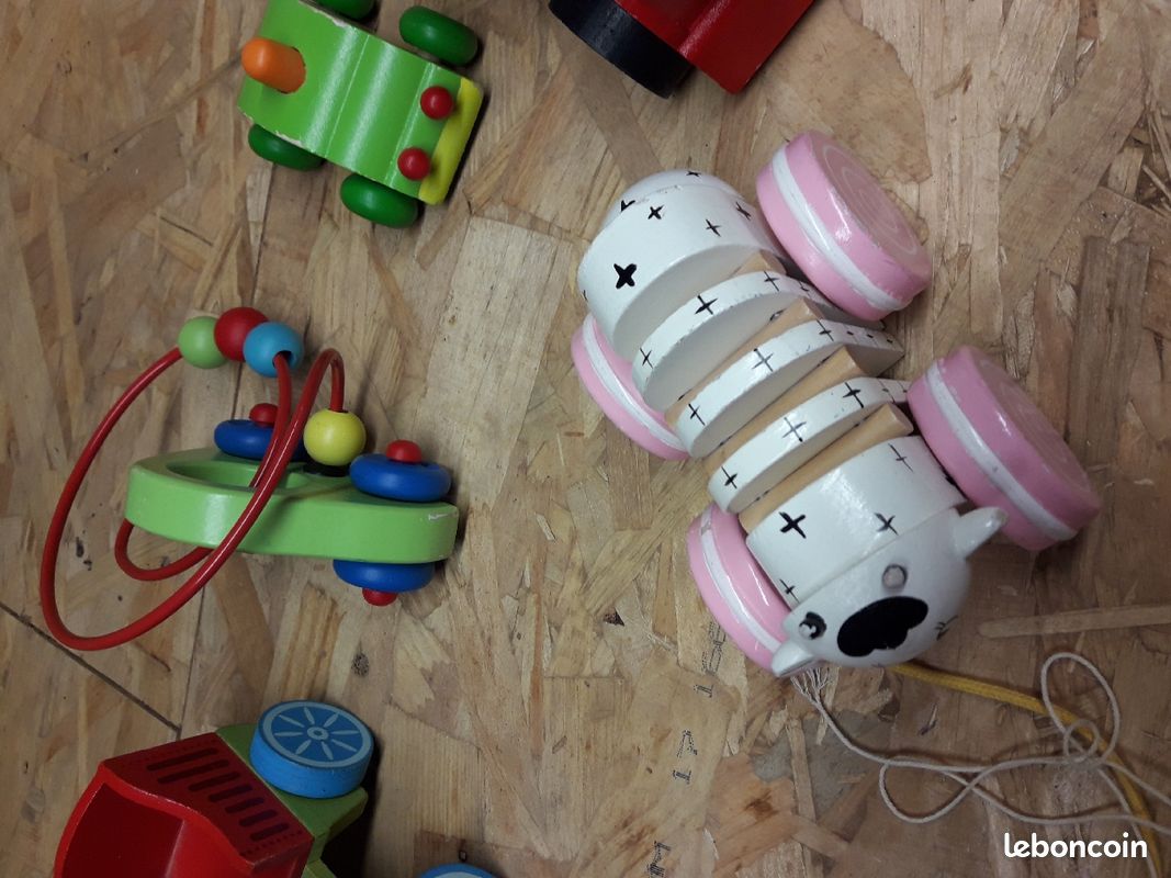 Lot de jouets en bois (image 2)