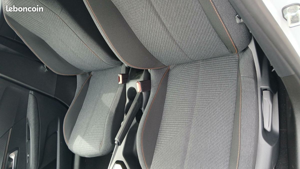 PEUGEOT 208 Hybrid 110 ch e-DCS6 EDITION (image 10)