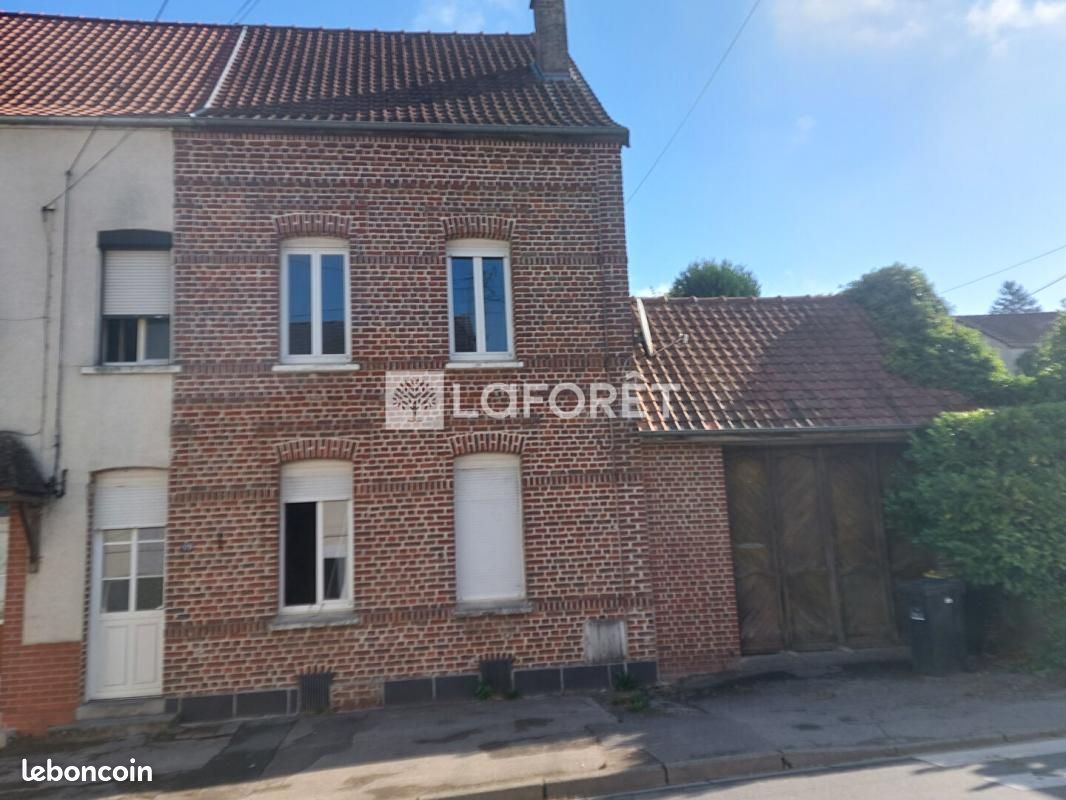 Maison 6 pièces 100 m² · à Frévent · 100 m² · 81 000 €