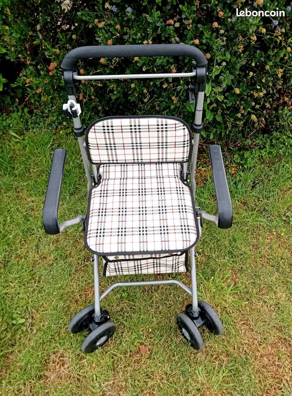 Chaise à roulettes (image 1)