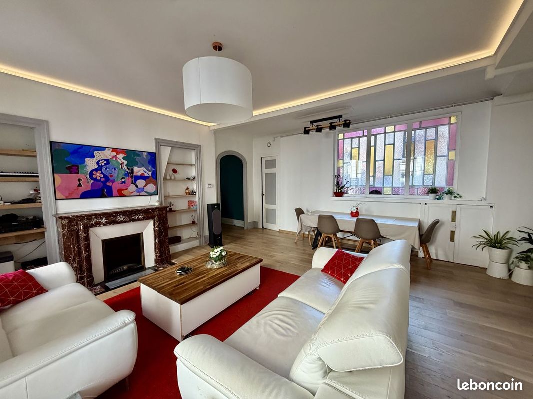 Appartement 5 pièces 122 m² · à Saint-Étienne · 122 m² · 184 000 €