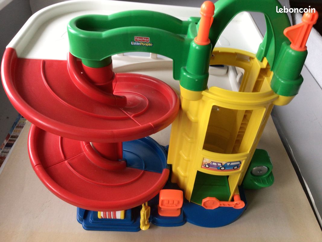 Garage Fisher price parfait état (image 1)