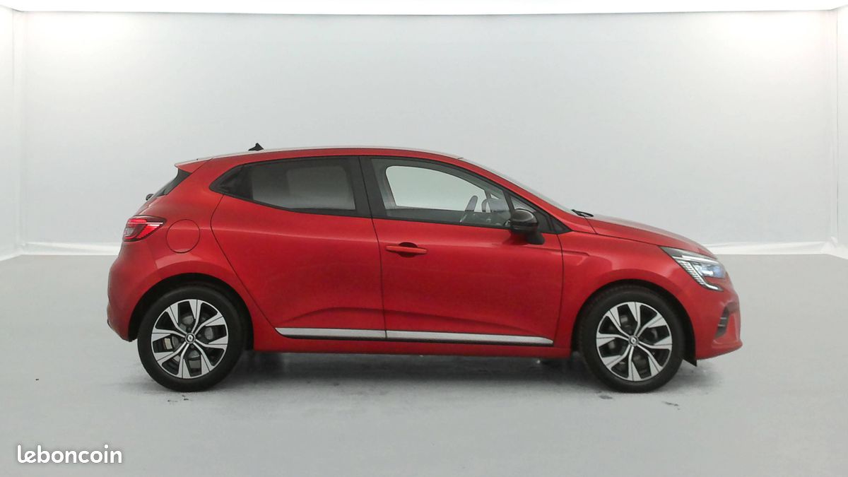RENAULT Clio Blue dCi 100 Evolution (image 6)
