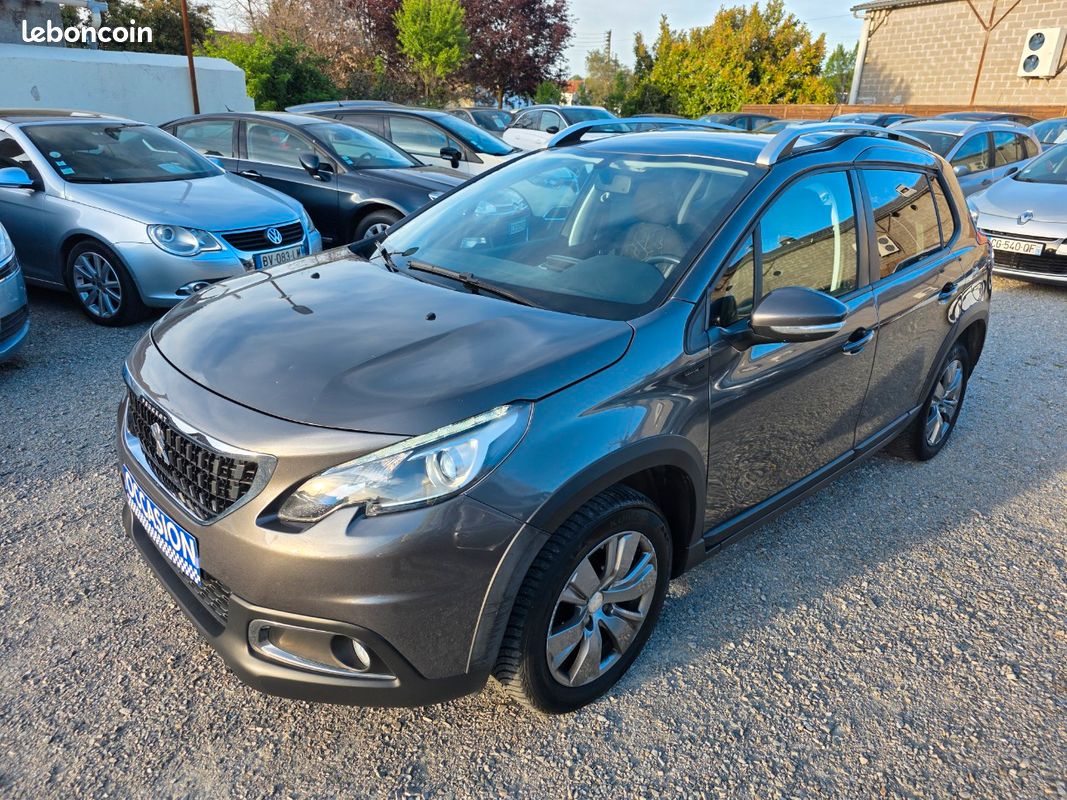 Peugeot 2008 BLUEHDI 100 CV STYLE (image 1)