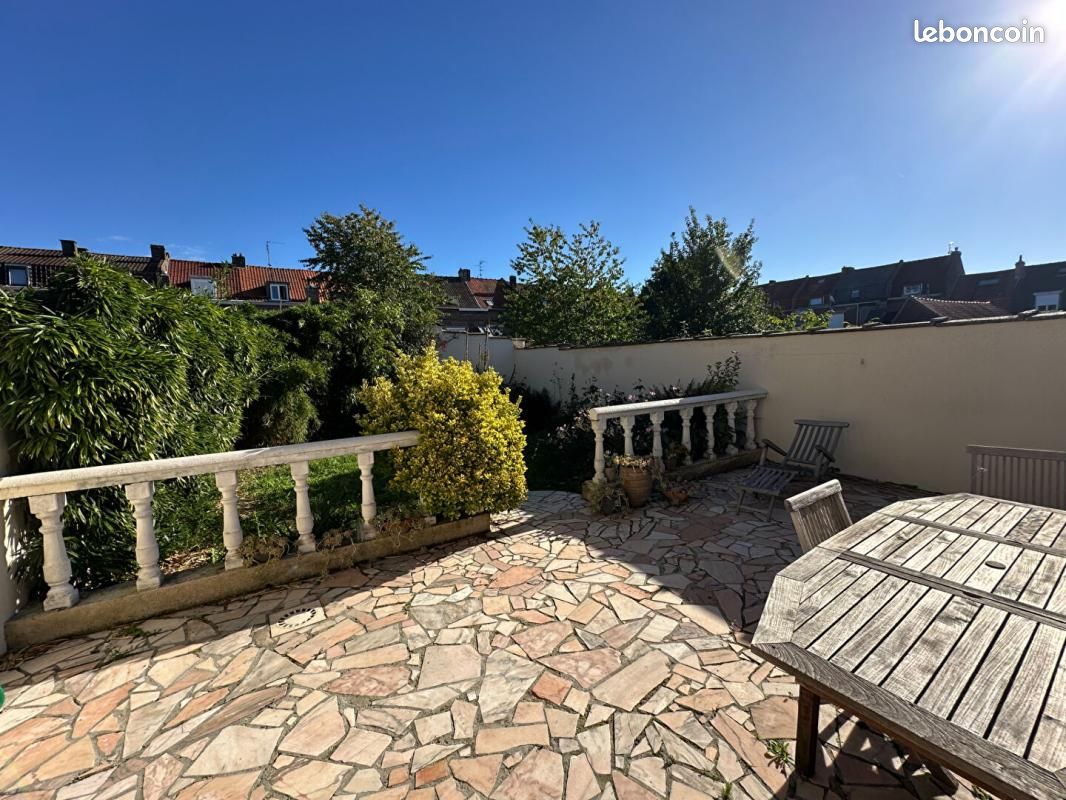 Maison 7 pièces 208 m² · à Wasquehal · 208 m² · 378 000 €