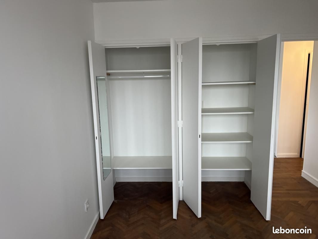 Appartement 1 pièce(s) 28 m²à louer Tassin-la-demi-lune